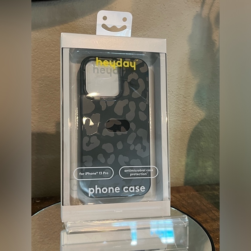heyday phone case for iPhone 13 Pro, new!